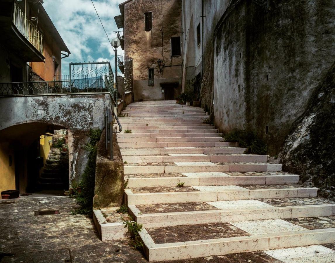 Villa La Residenza Dei Papi Papigno Exterior foto